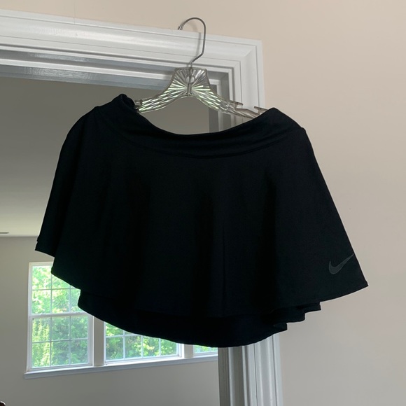 Nike dri fit skirt - Picture 1 of 2